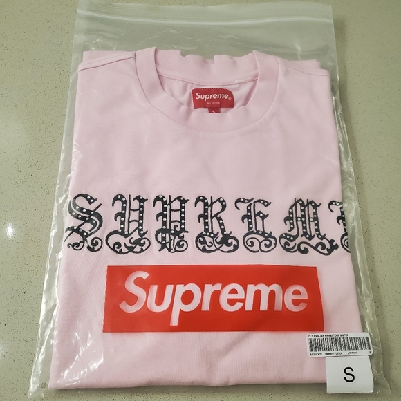 Supreme Old English Rhinestone Light Pink S/S Top - Picture 4 of 7